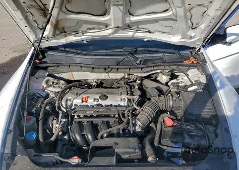 2011 Honda Accord Se z USA, uszkodzony, nr VIN 1HGCP2F60BA121108